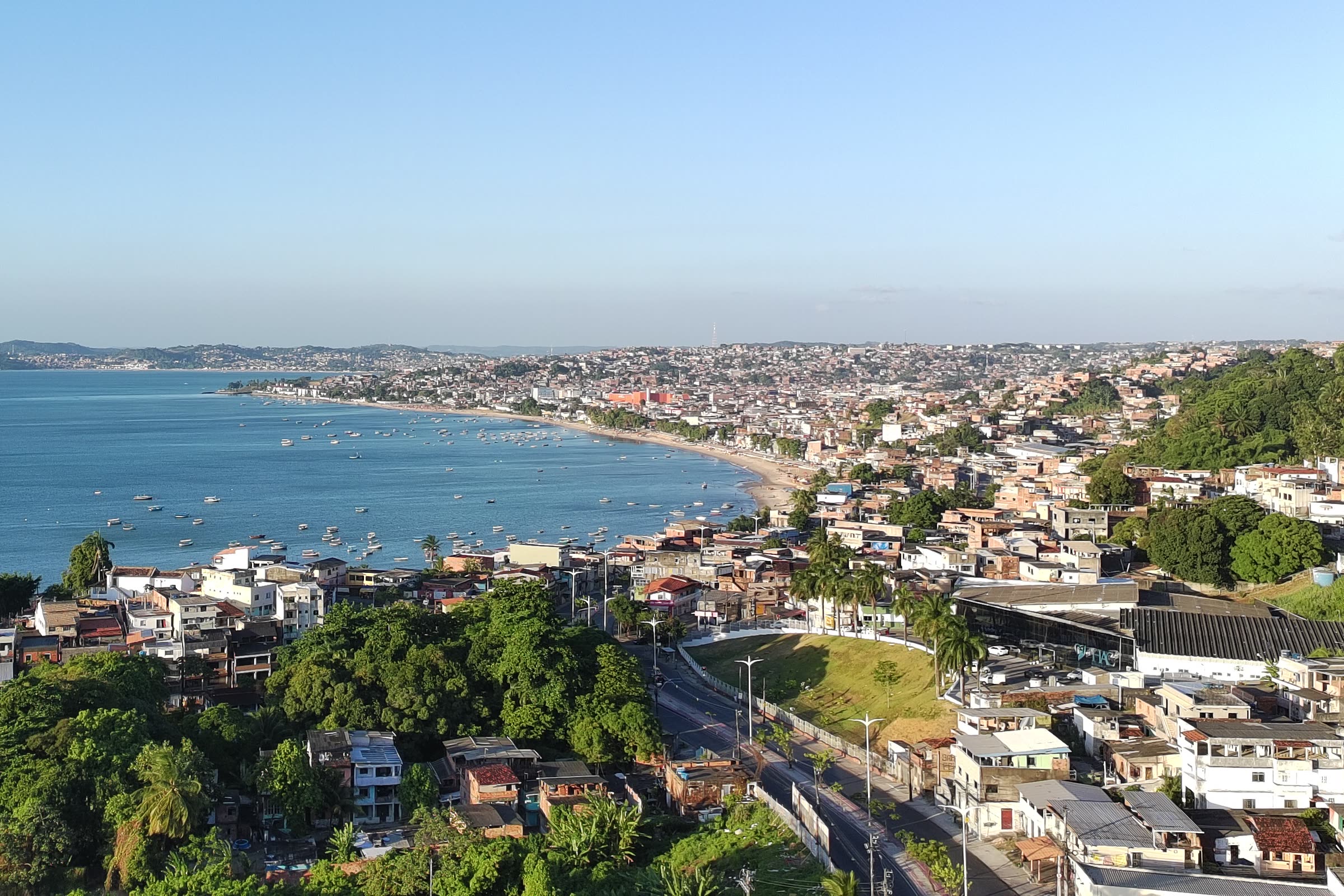 Orla do Subúrbio ganha quadra, skate e ciclovia — Frutos do VLT de Salvador